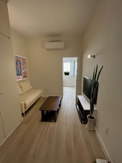 Amazing Apt 1 Hab Para 4Pax En La Plaza De Chueca Madrid Exterior photo